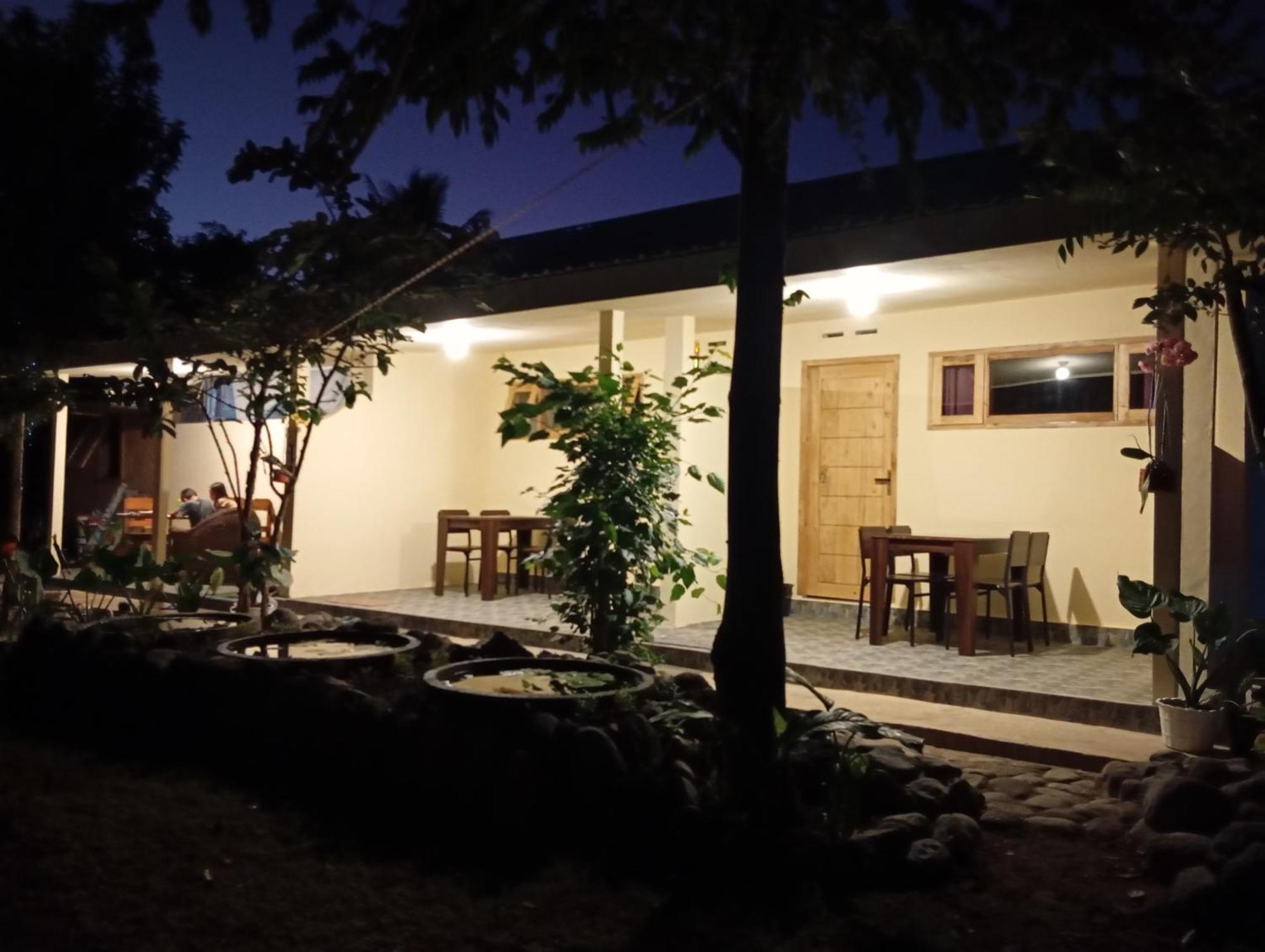 Rumah Kawan Senaru House Of Friend Kültér fotó
